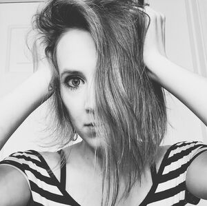 Meet your Posher, Holly